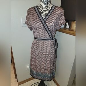 Elegant light weight dress with side tie